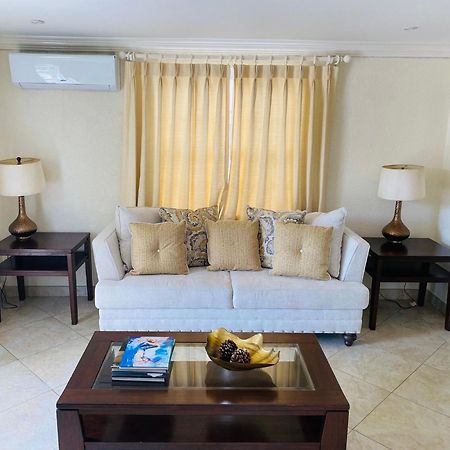 Bianca Bay 3 Bedroom West Coast Beach Front Villa Saint James Exterior photo